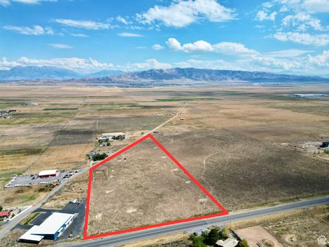 Photo of 240 S JAMES WAY #8 E, Cedar Fort, UT 84013 (MLS # 2113778)