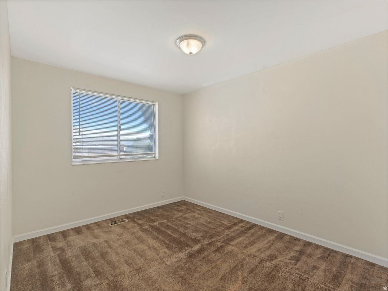 INDIAN VILLAGE - Residential