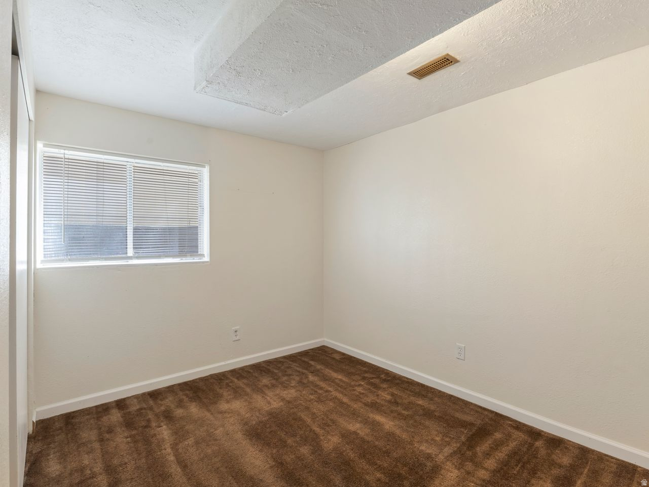 INDIAN VILLAGE - Residential