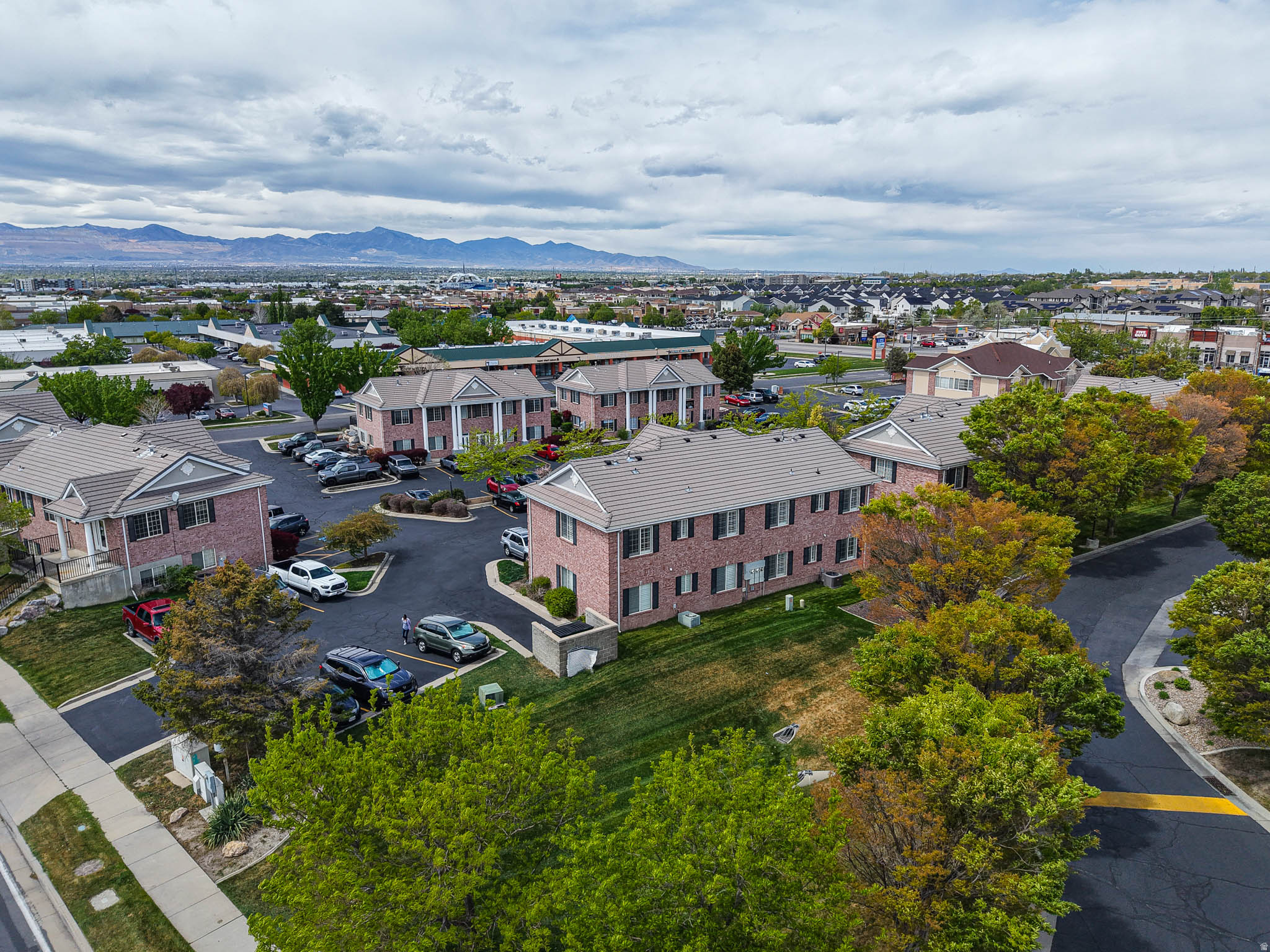 PARK - Commercial Lease