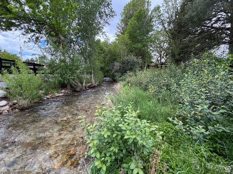 Tiny photo for 248 N DEERFIELD DR, Alpine, UT 84004 (MLS # 2145014)