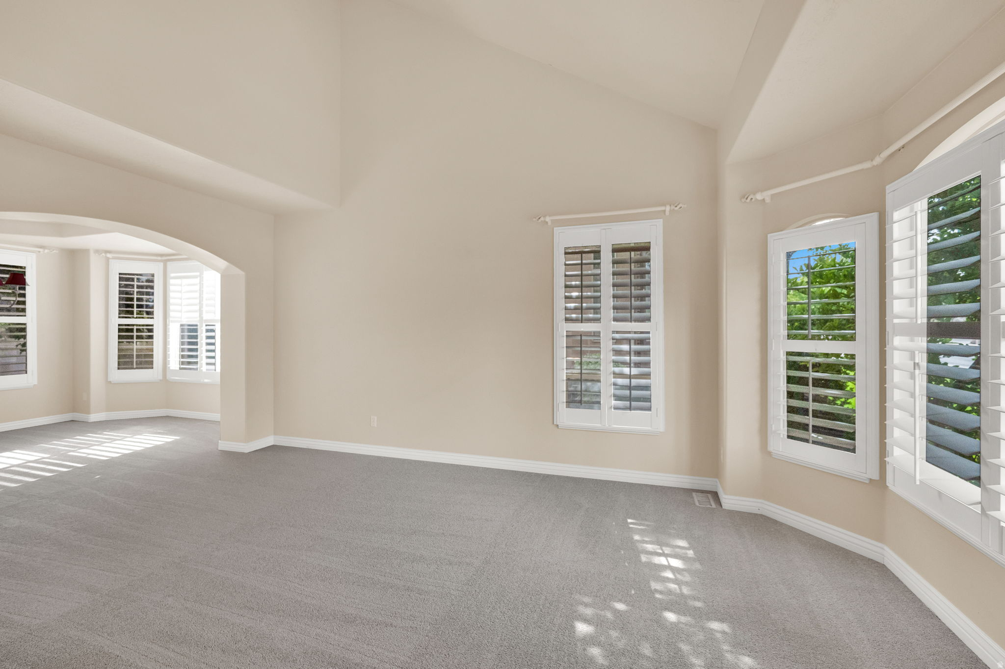 MIDAS CREEK - Residential