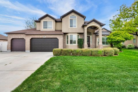 Homes For Sale - 3047 W Chalk Creek Way<br/> South Jordan, UT 84095