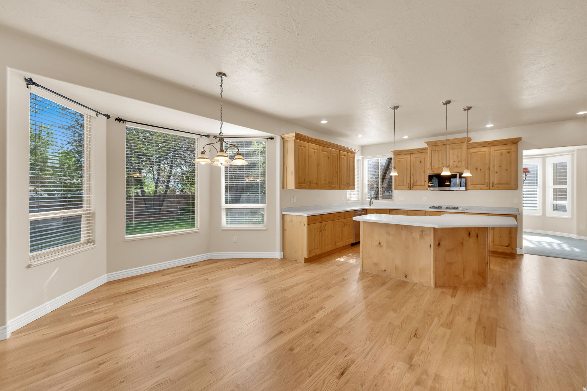 MIDAS CREEK - Residential