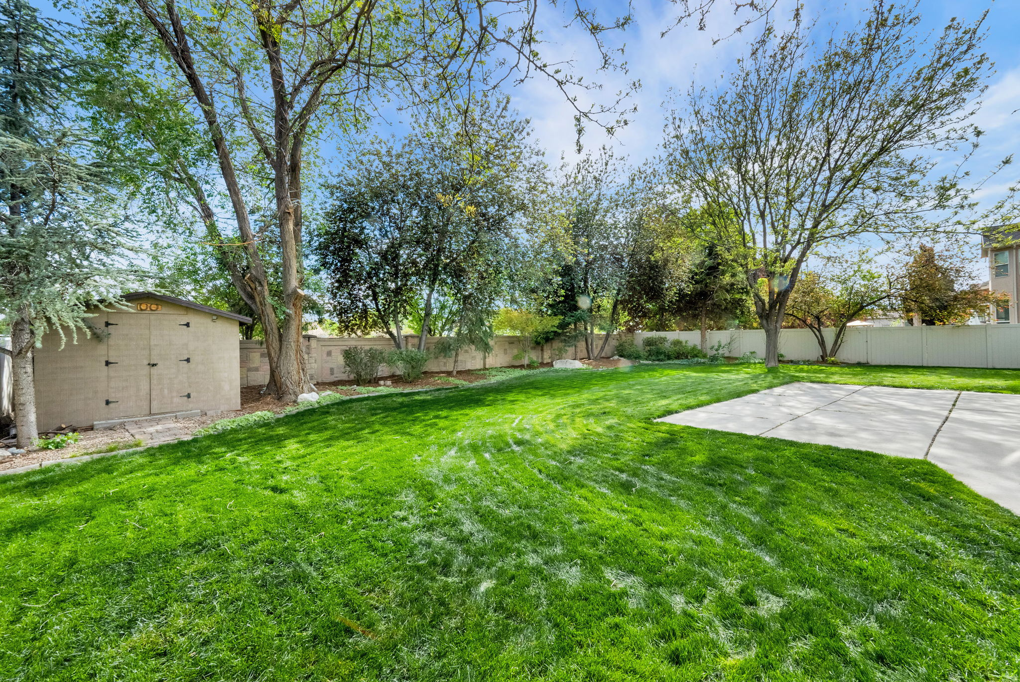 MIDAS CREEK - Residential