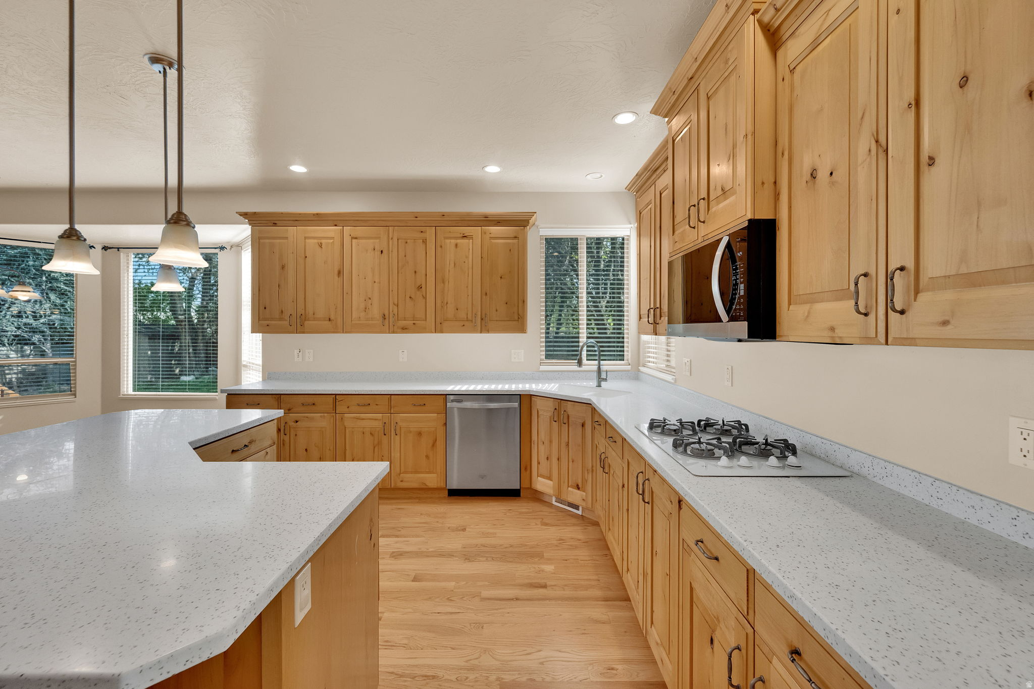 MIDAS CREEK - Residential