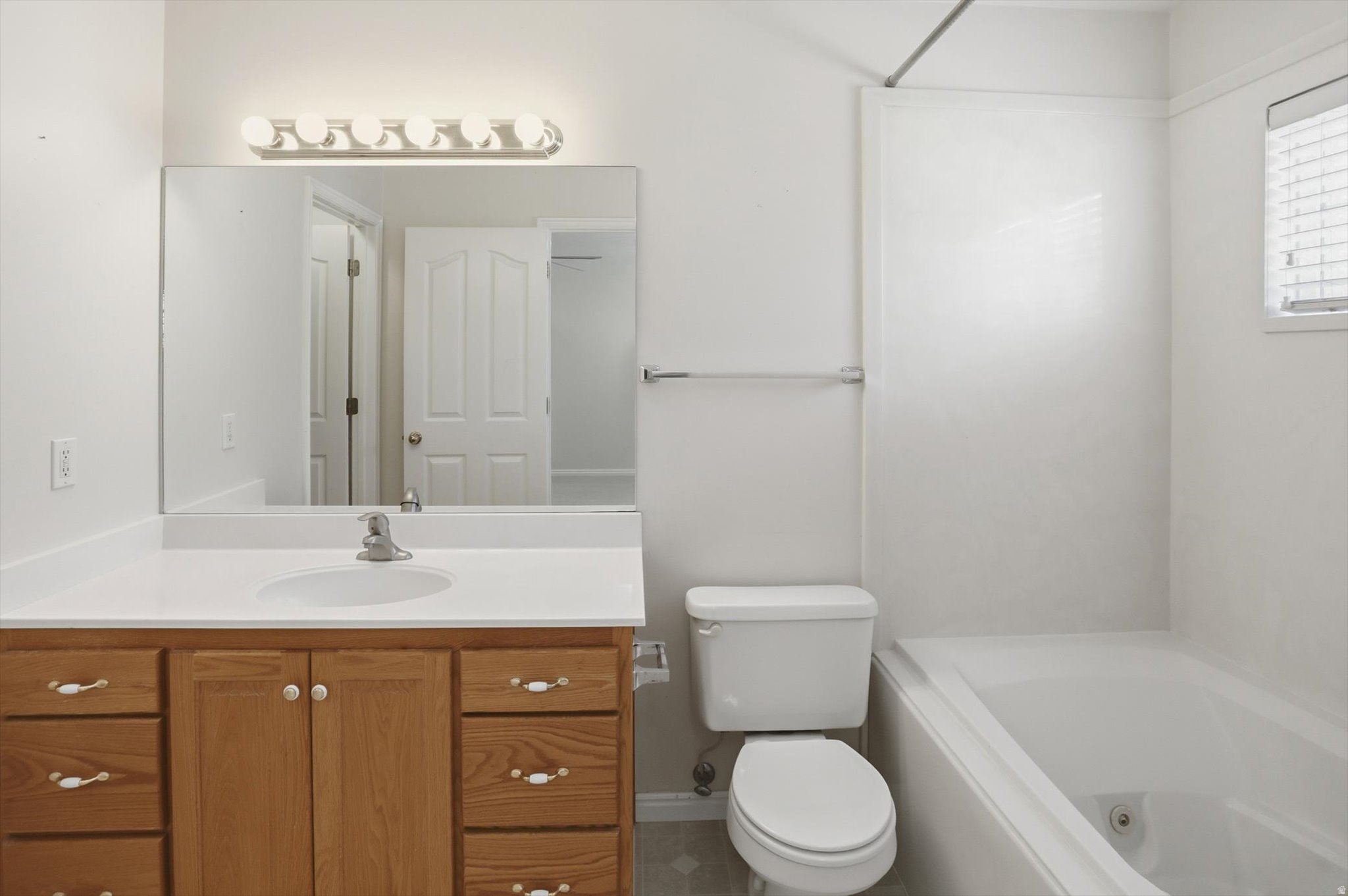 IVY HALL PUD - Residential Income