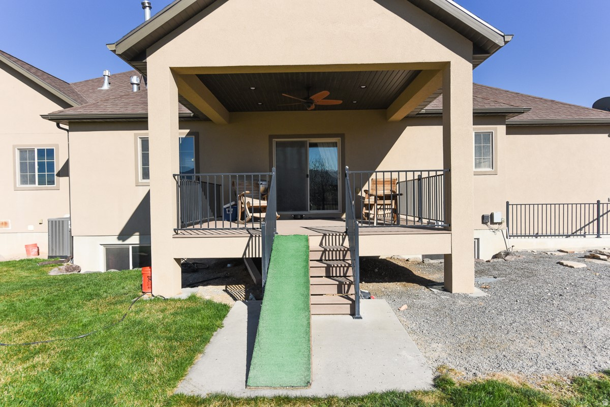 BLAKE MOUNTAIN VIEW EST - Residential