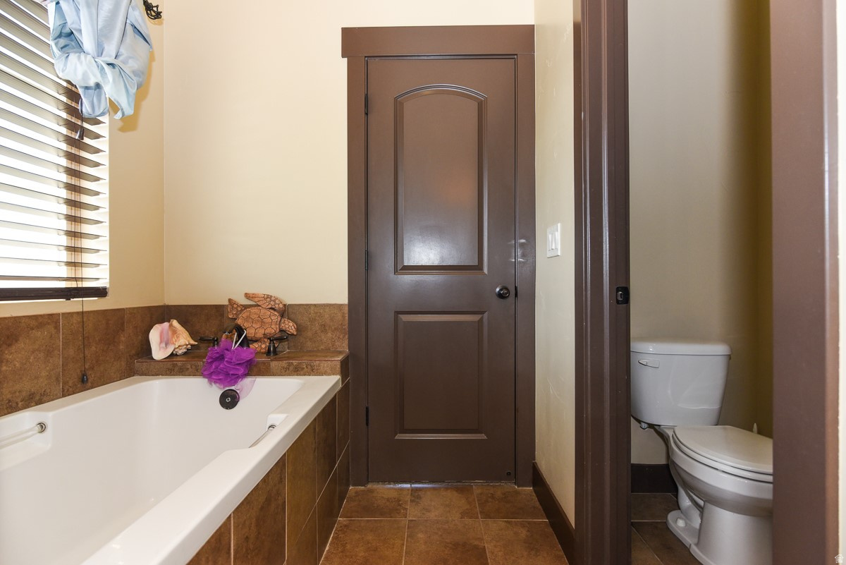 BLAKE MOUNTAIN VIEW EST - Residential