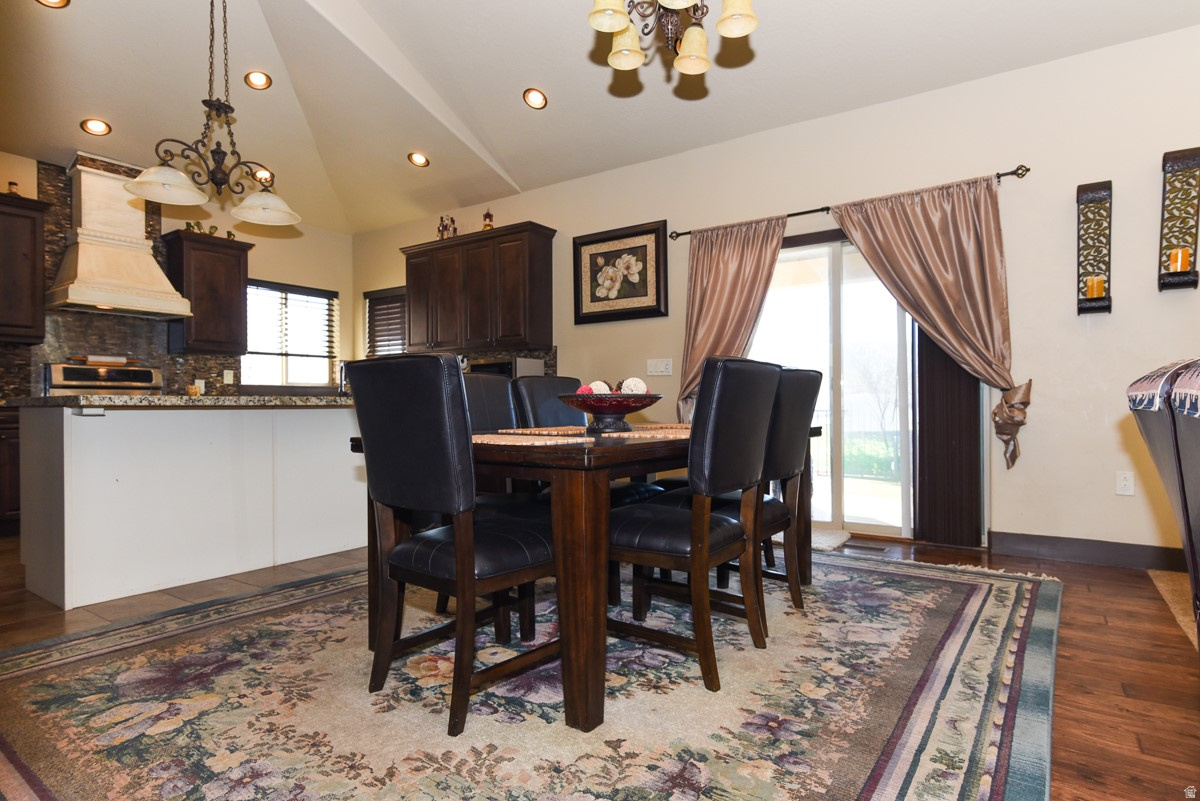 BLAKE MOUNTAIN VIEW EST - Residential