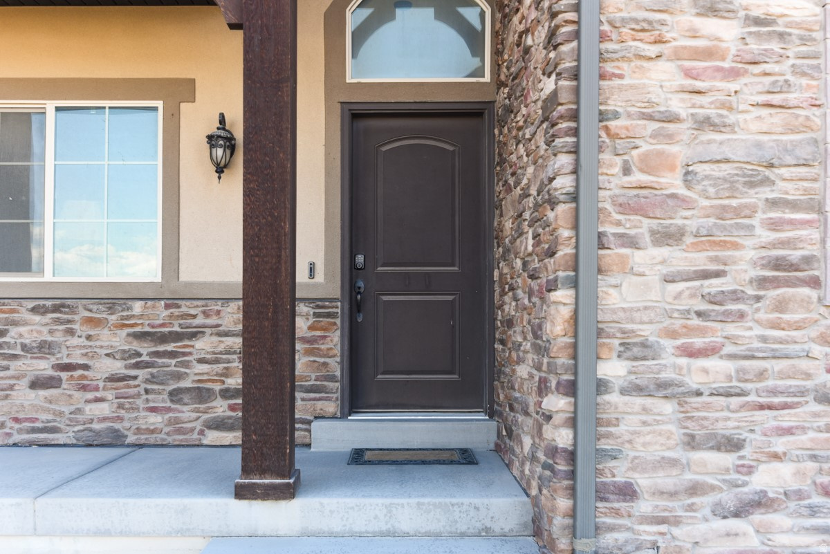 BLAKE MOUNTAIN VIEW EST - Residential