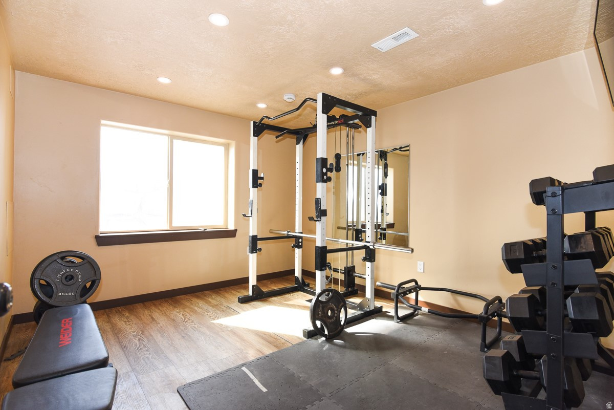 BLAKE MOUNTAIN VIEW EST - Residential