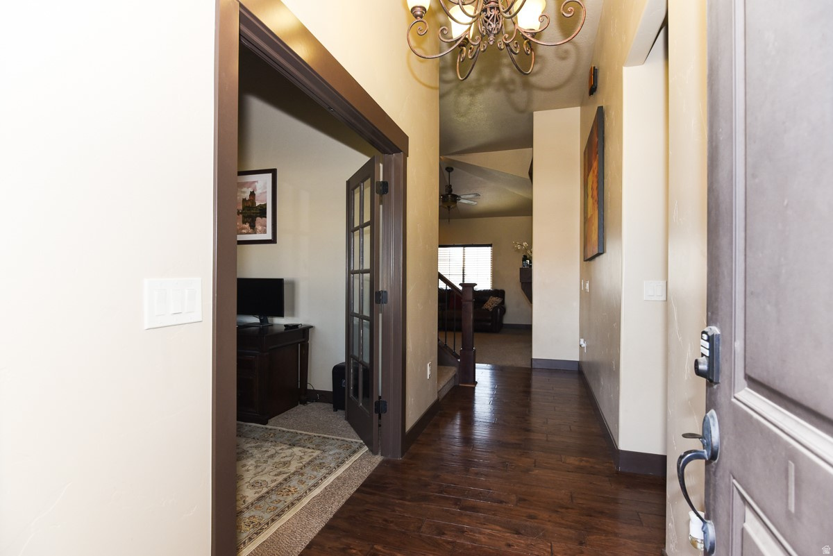 BLAKE MOUNTAIN VIEW EST - Residential