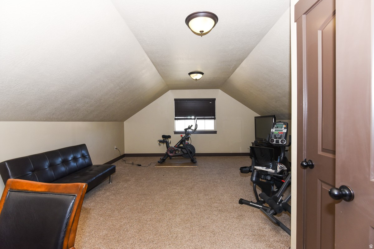 BLAKE MOUNTAIN VIEW EST - Residential