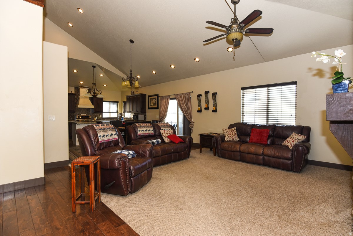 BLAKE MOUNTAIN VIEW EST - Residential