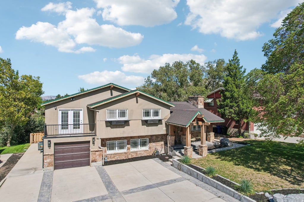 Photo of 3027 E NILA WAY S, Holladay, UT 84124 (MLS # 2184716)