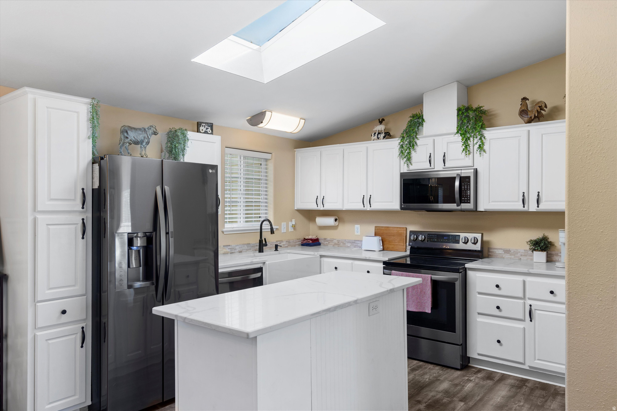 CLASSIC COTTAGE - Residential