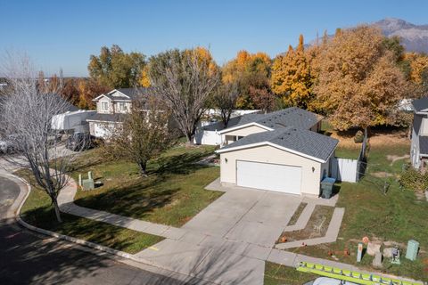 Tiny photo for 692 E 425 S, Ogden, UT 84404 (MLS # 2121231)