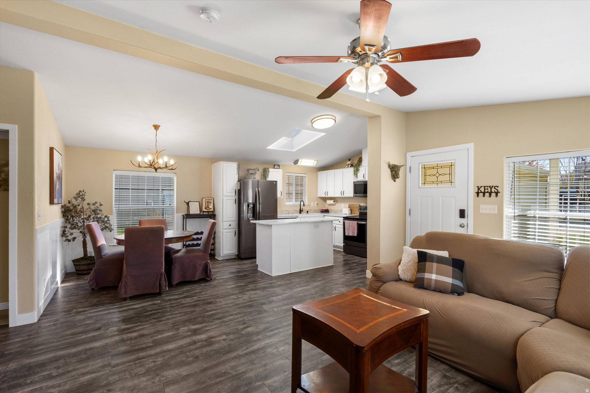 CLASSIC COTTAGE - Residential