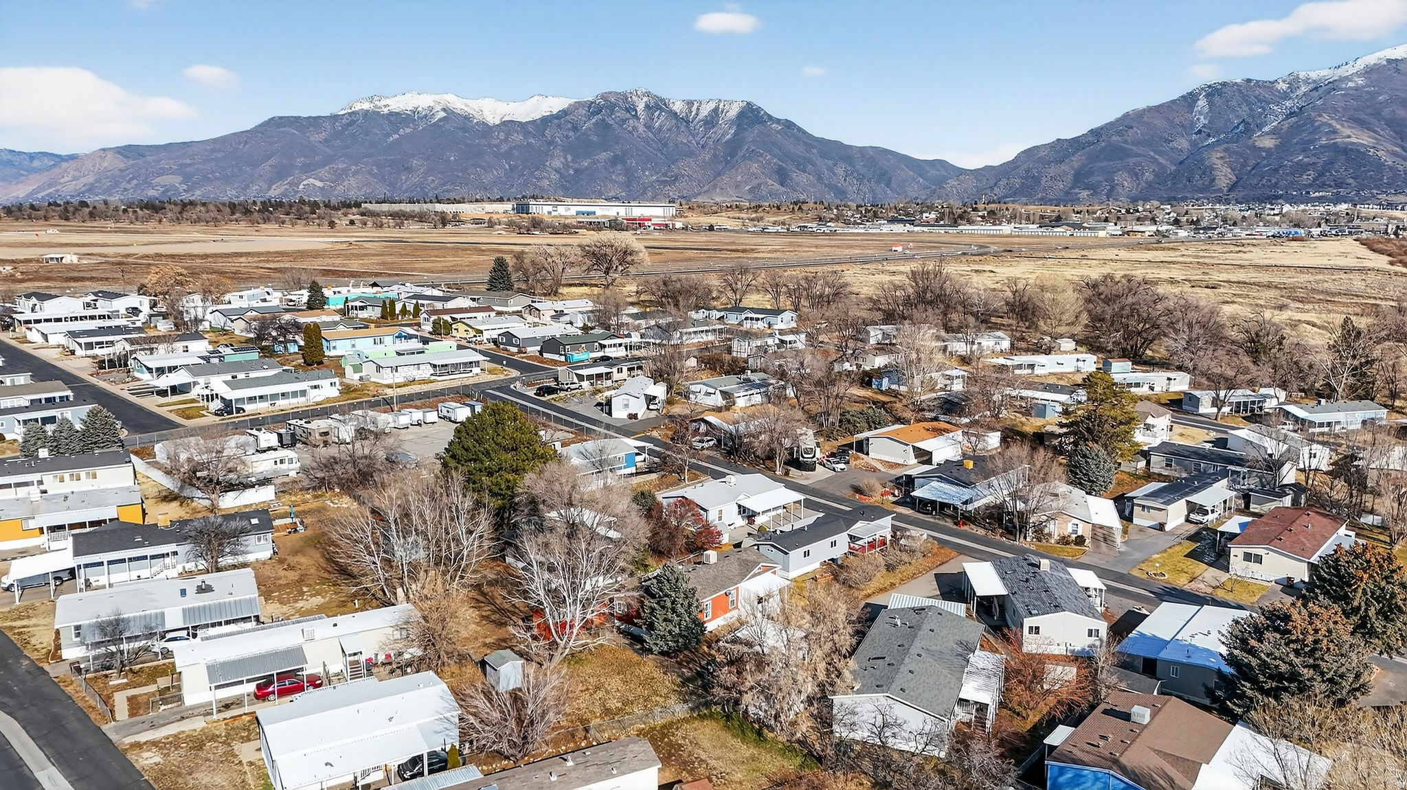 ROLLING HILLS - Residential