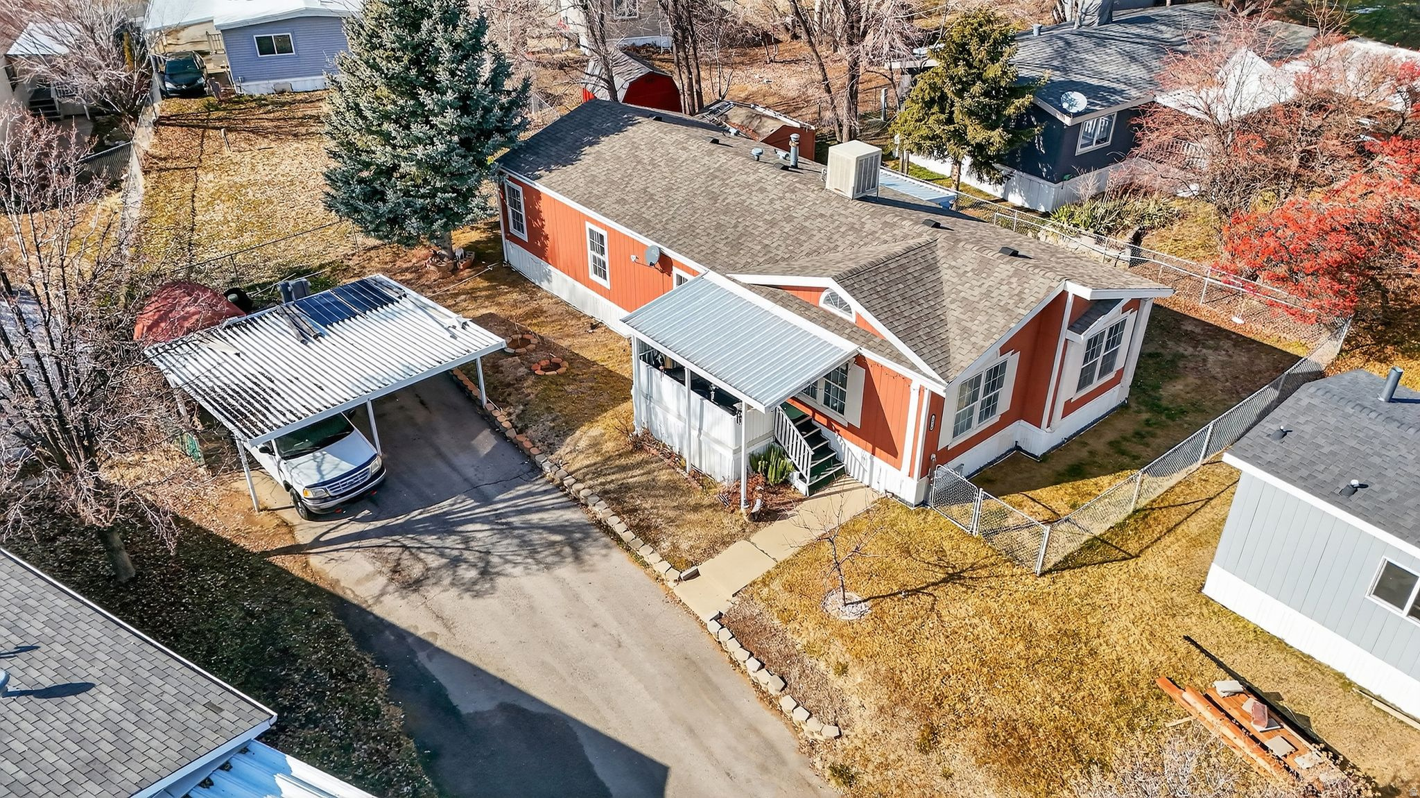 ROLLING HILLS - Residential