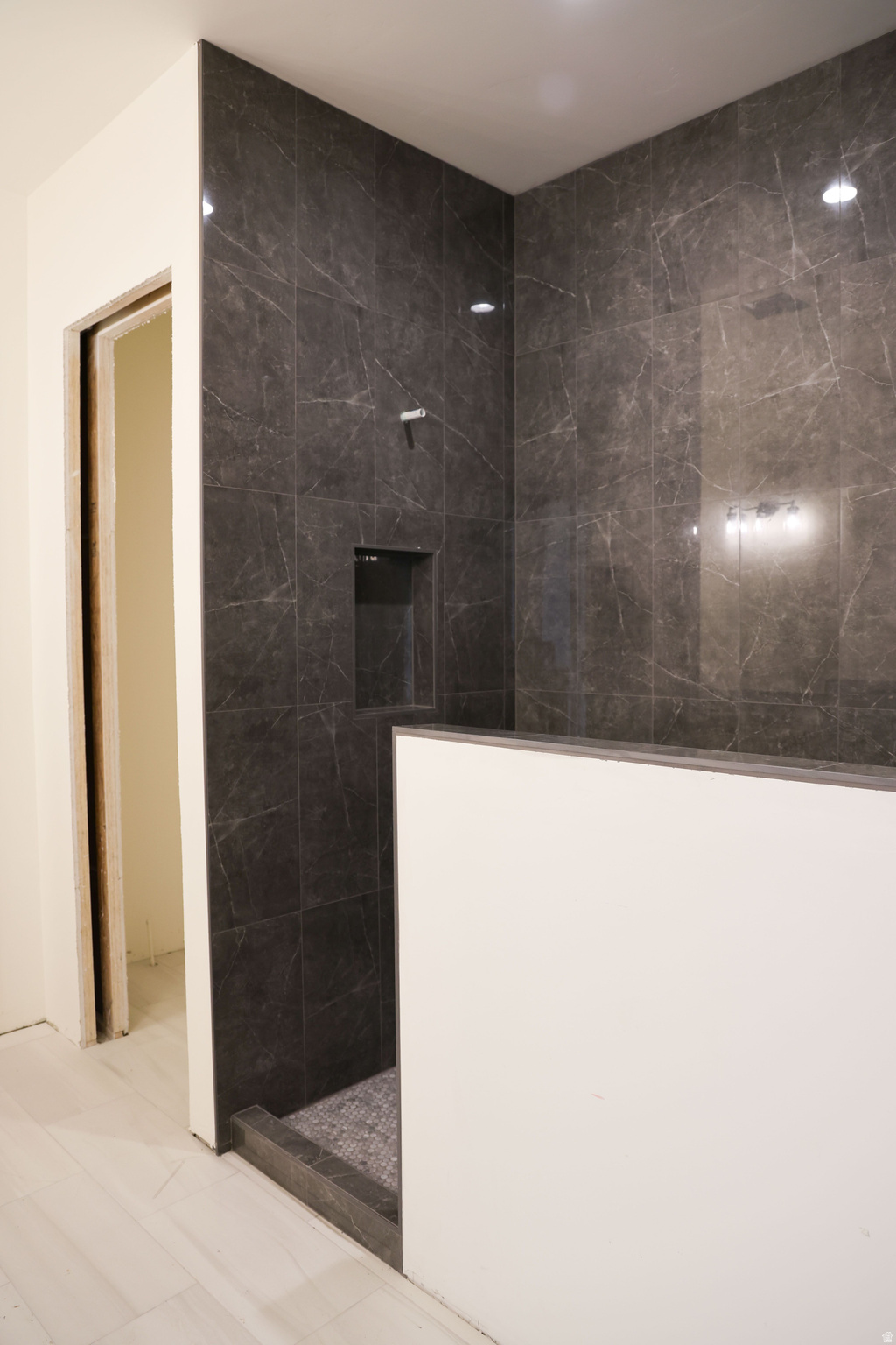 RED LEDGES - Residential