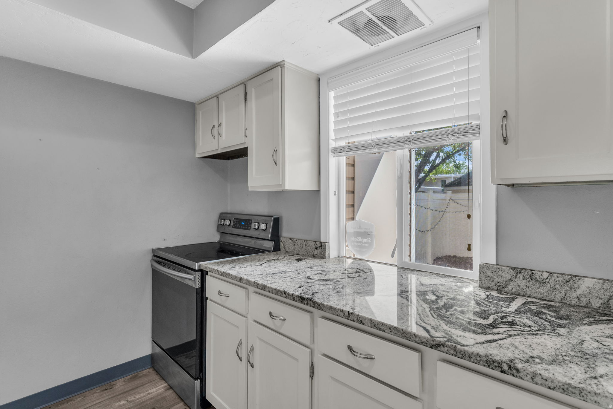 APPLEGATE - Residential