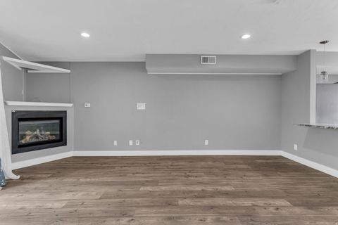 Tiny photo for 5304 S BEN DAVIS PARK, Murray, UT 84123 (MLS # 2150657)