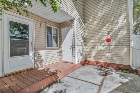 Tiny photo for 5304 S BEN DAVIS PARK, Murray, UT 84123 (MLS # 2150657)