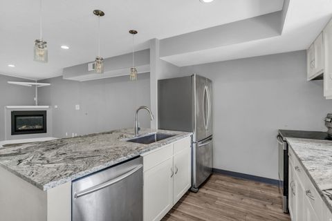 Photo of 5304 S BEN DAVIS PARK, Murray, UT 84123 (MLS # 2150657)