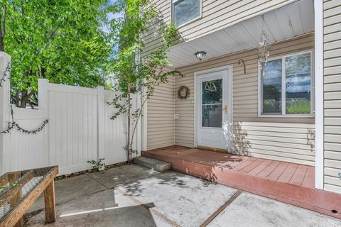 Tiny photo for 5304 S BEN DAVIS PARK, Murray, UT 84123 (MLS # 2150657)