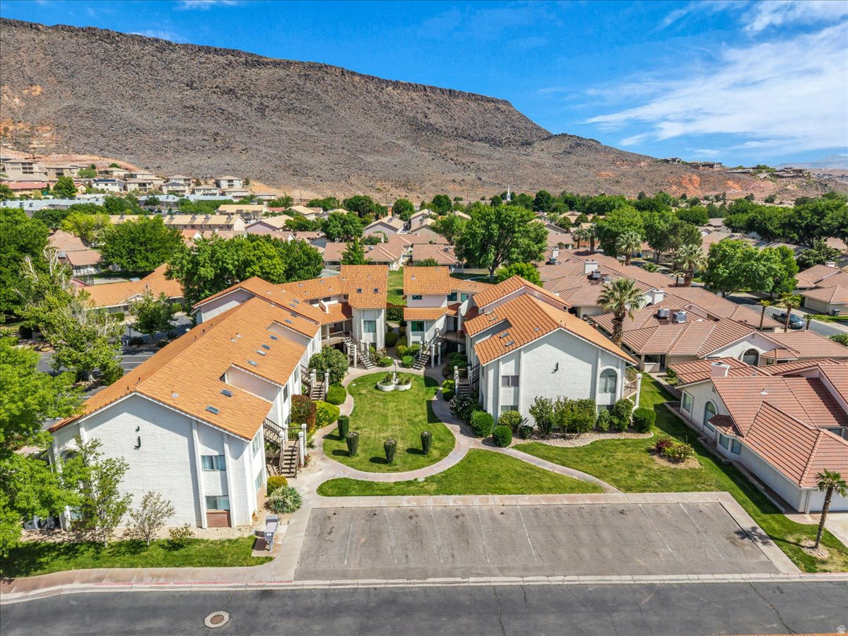 WILLOW RUN - Residential