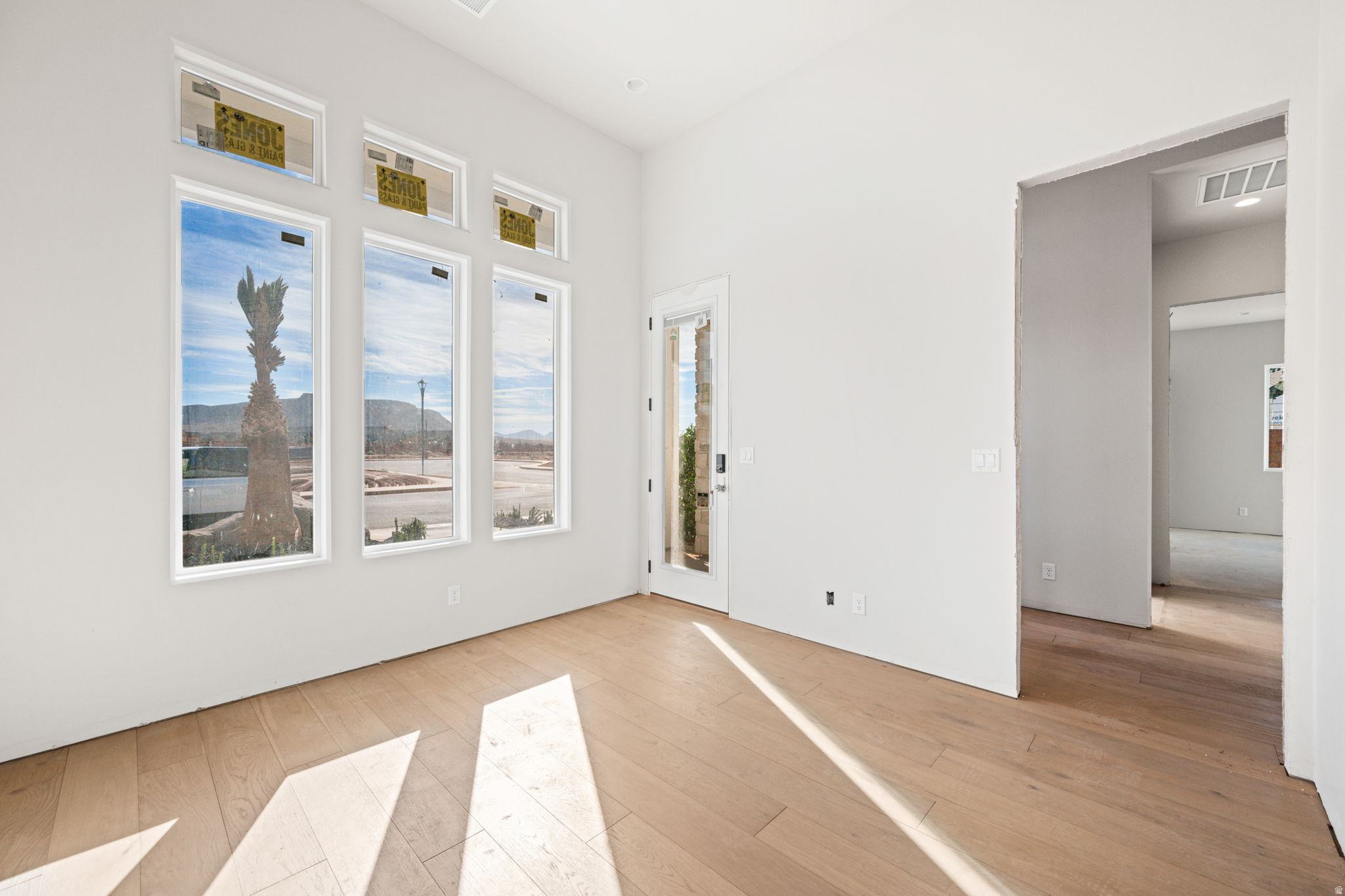 LAKESIDE STUCKI FARMS - Residential