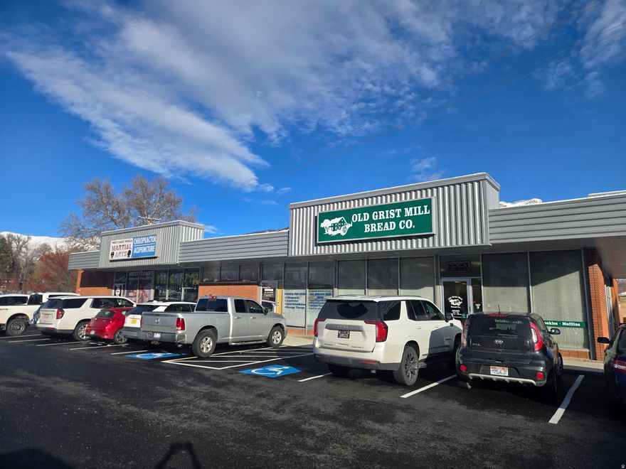 A premier retail asset on Ogden's vital east-west artery. Perfectly positioned to capture heavy "commuter commerce" between North Ogden, I-15, and Hill AFB. High daily vehicle counts & maximum visibility.