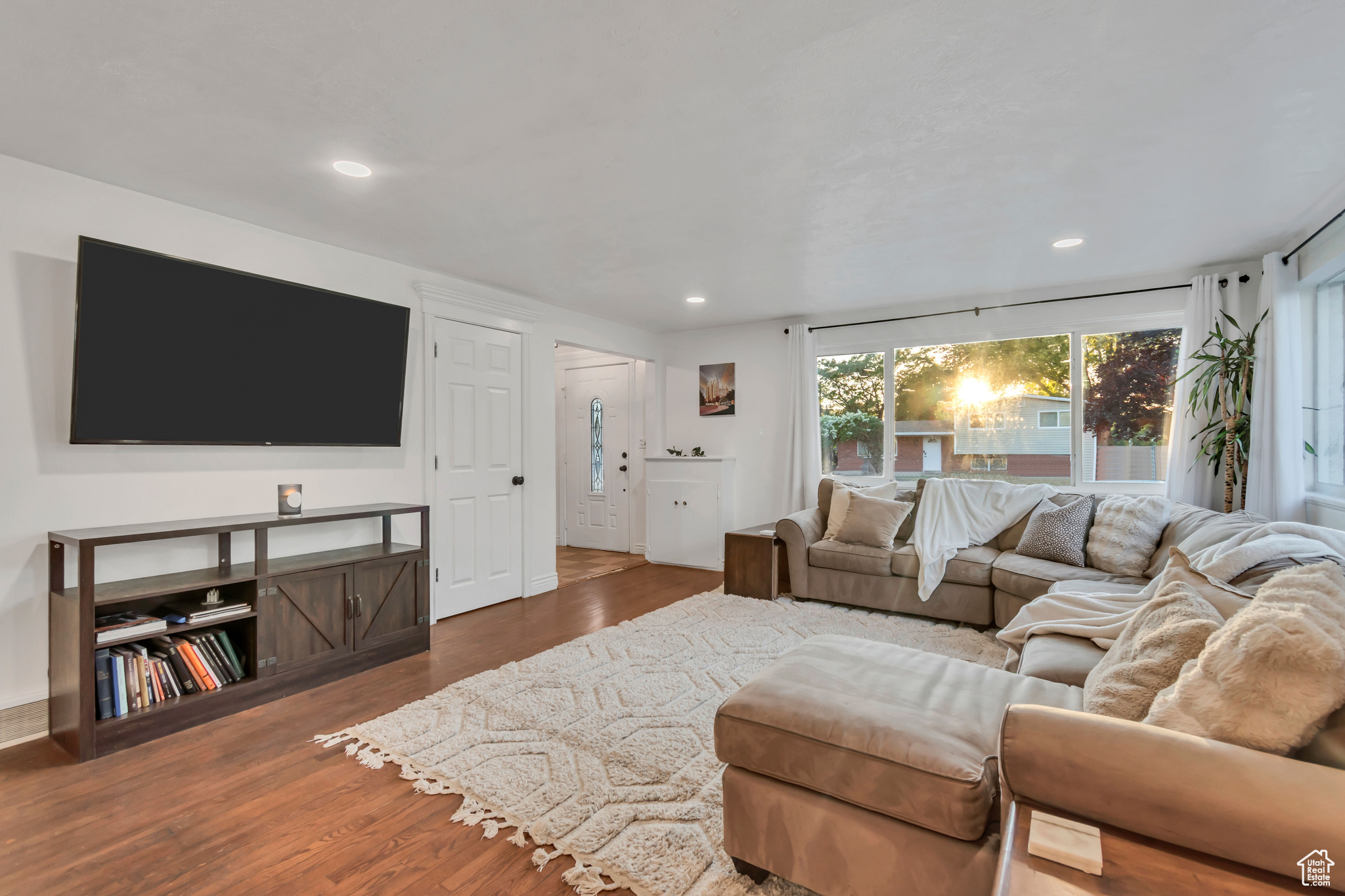 WOLSEY - Residential