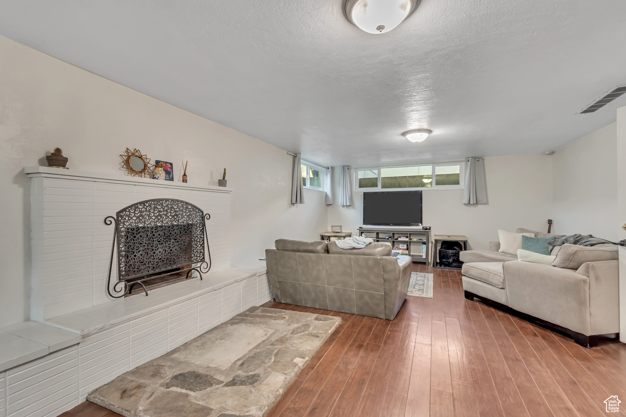 WOLSEY - Residential