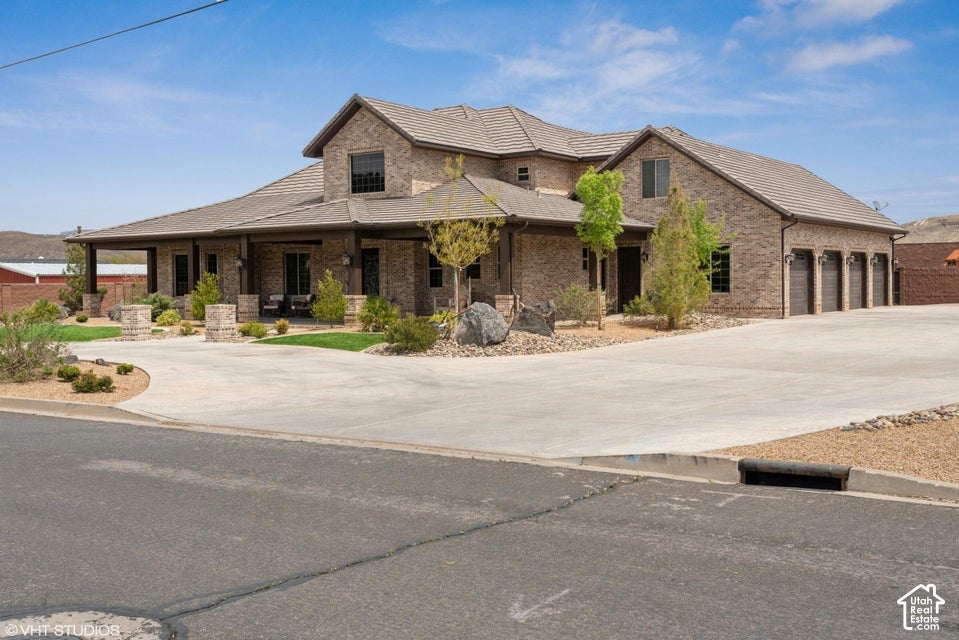 Photo of 545 S 1530 W, Hurricane, UT 84737 (MLS # 2193517)