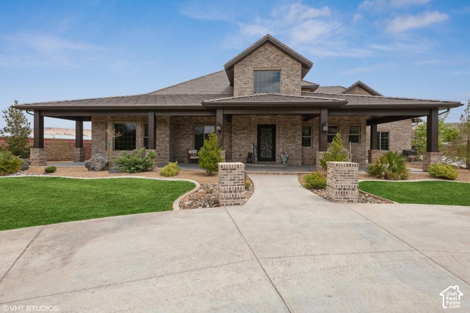 Photo of 545 S 1530 W, Hurricane, UT 84737 (MLS # 2193517)