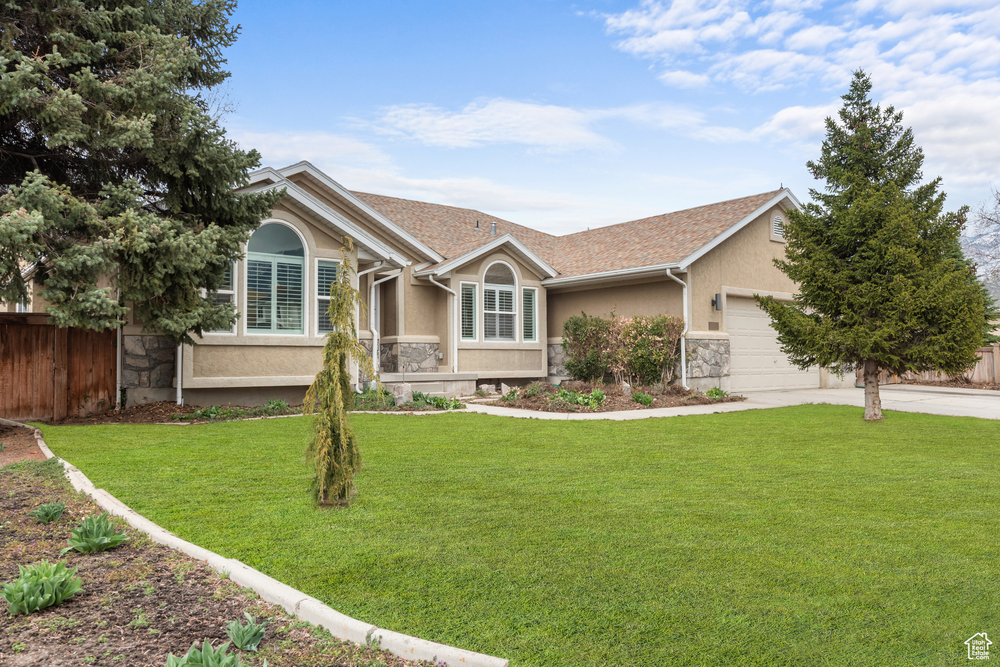 1871 E Wild Willow Ln, Sandy, Utah image 2