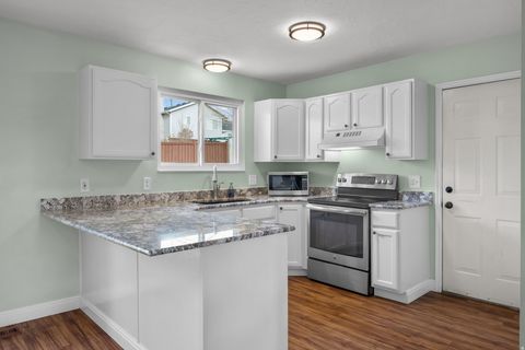 Tiny photo for 516 W 2280 N, Lehi, UT 84043 (MLS # 2126326)