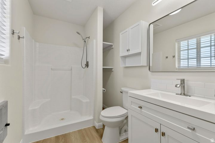 ENTERPRISE CITY - Residential