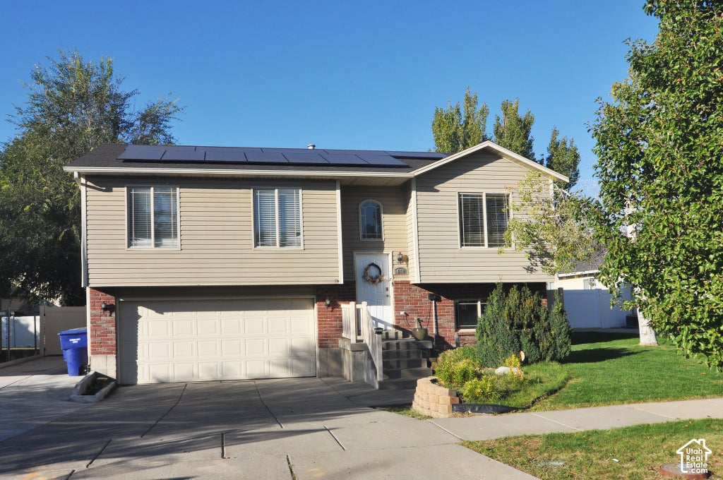 Photo of 550 E 450 N, Ogden, UT 84404 (MLS # 2190232)