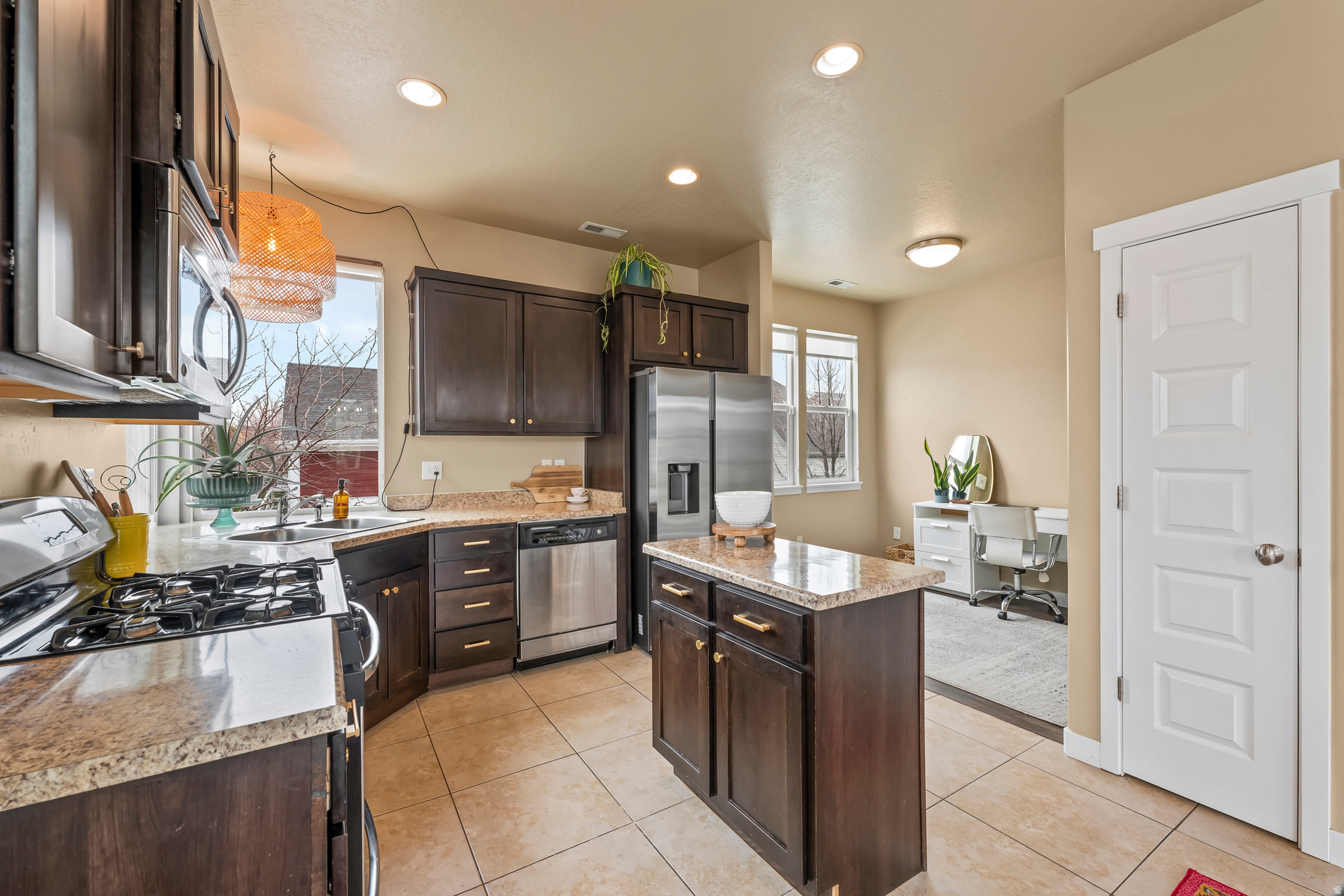 KENNECOTT - Residential