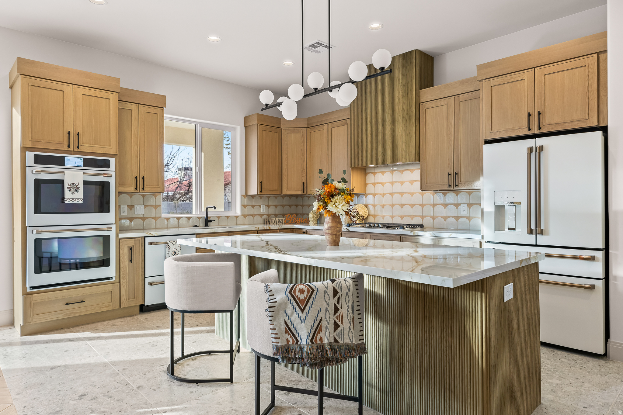 FALCON RIDGE - Residential