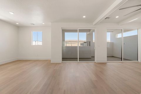 Tiny photo for 5267 S BLUE PEARL ALY, Saint George, UT 84790 (MLS # 2120539)