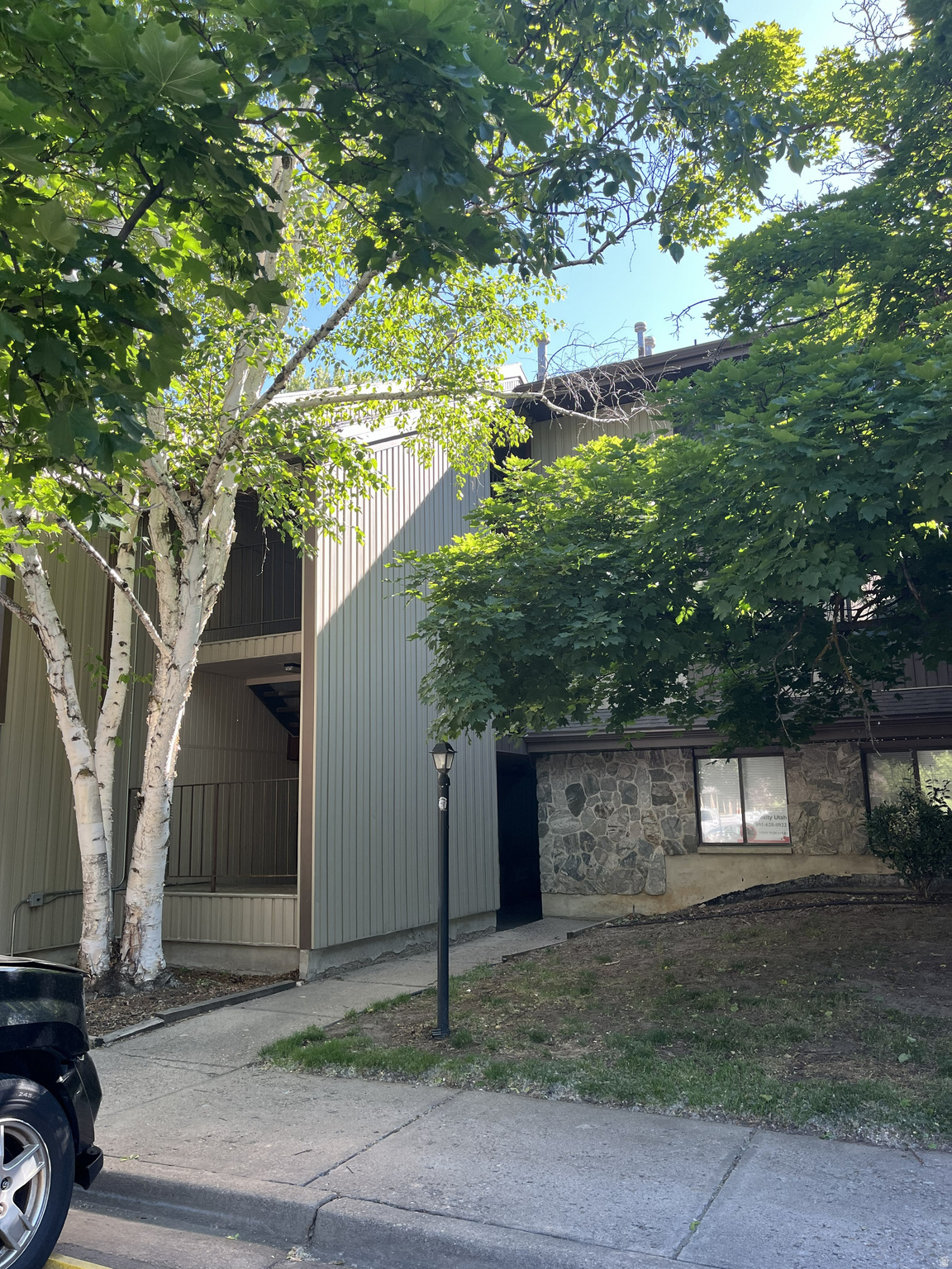 MILLSTONE MANOR - Residential