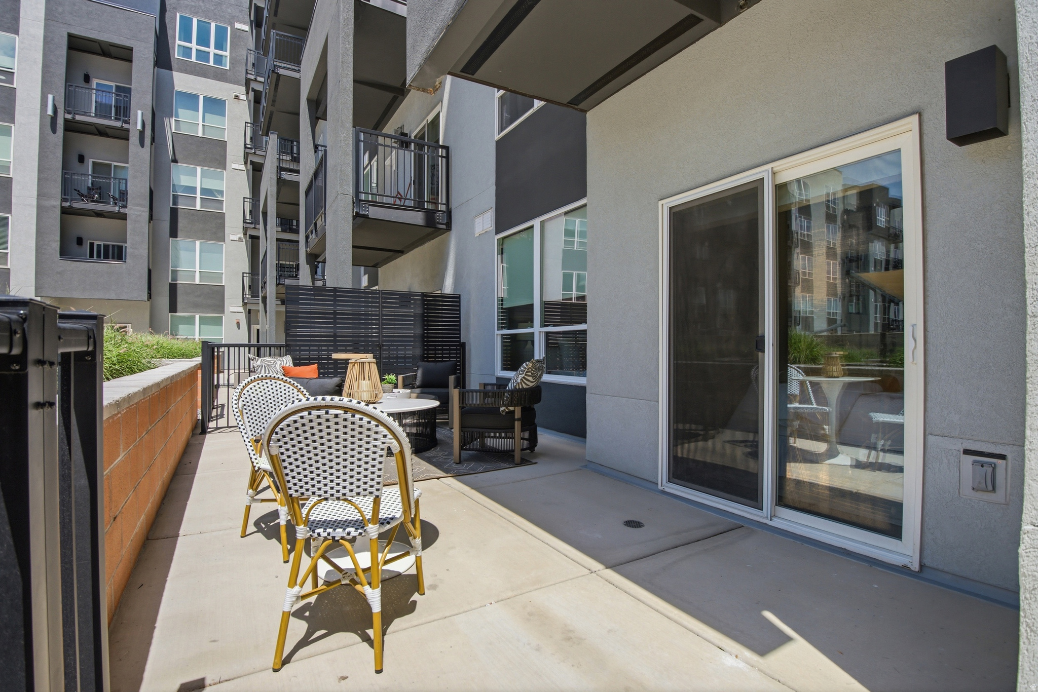 METRO CONDOMINIUMS - Residential