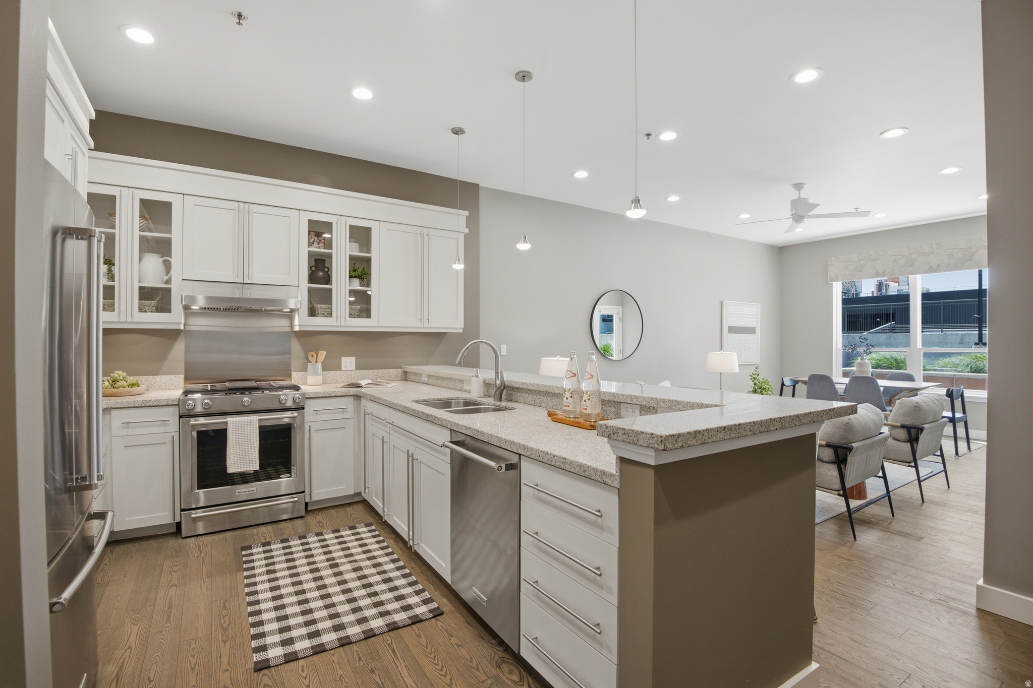 METRO CONDOMINIUMS - Residential
