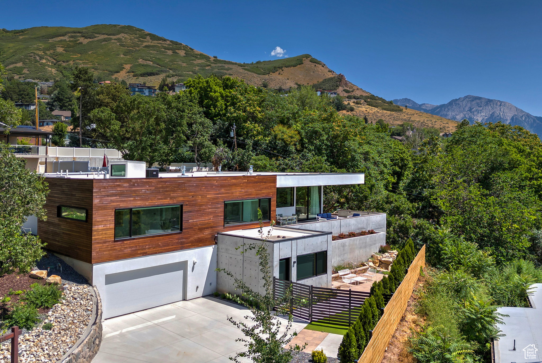 INDIAN HILLS - Residential