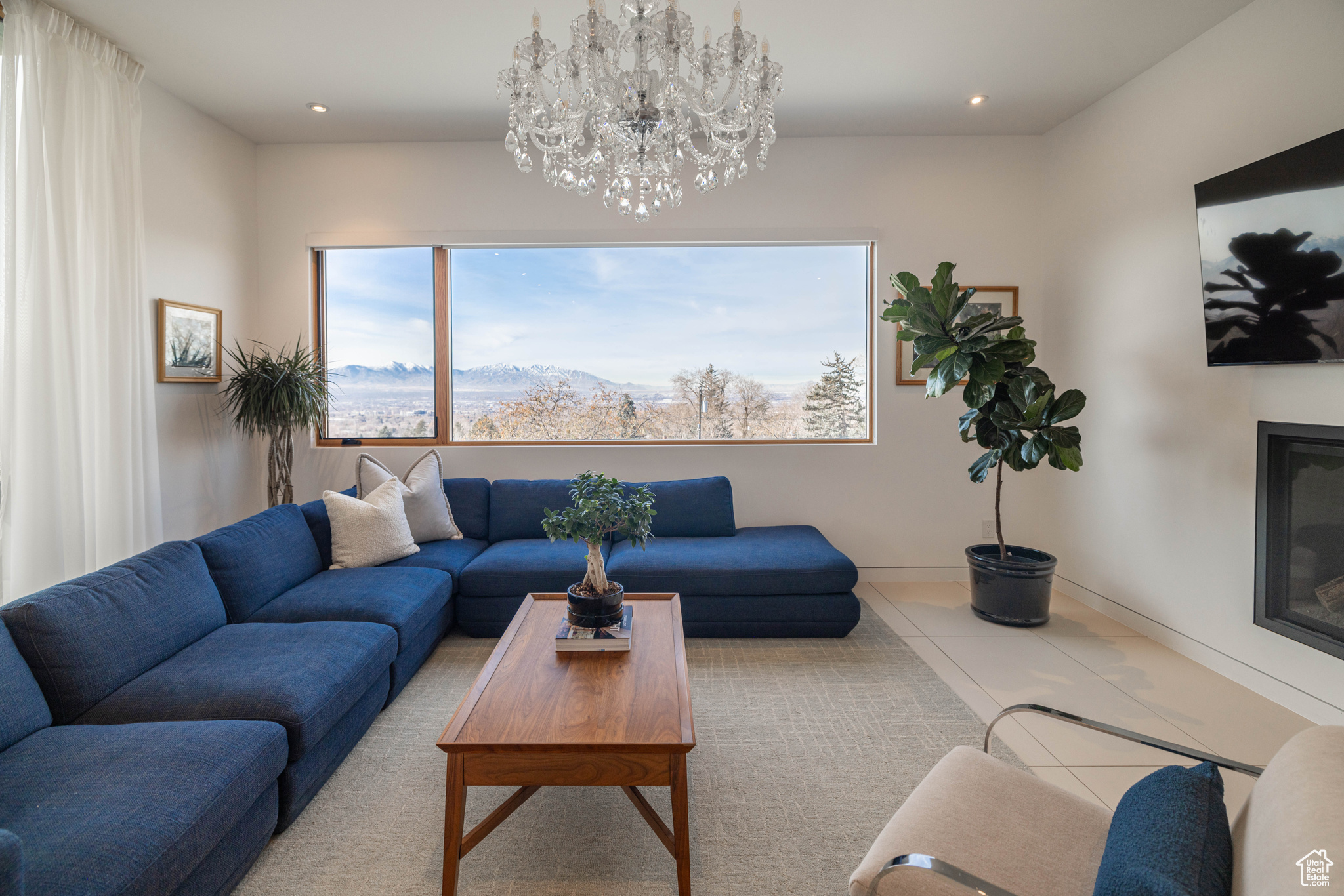 INDIAN HILLS - Residential